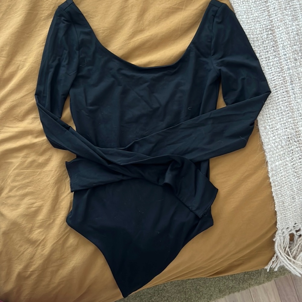 Aritzia Wilfred bodysuit